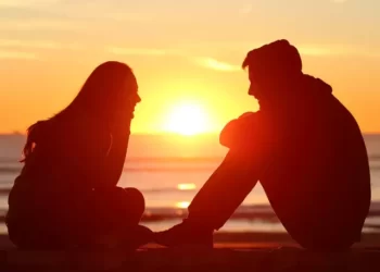 காதல் செய்வீர்!