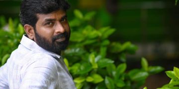 பாடலாசிரியர்கள் இங்கு முழுமையான சுதந்திர உணர்வுடன் எழுத முடிவதில்லை – ட்ரெண்டிங் கவிஞர் அ.ப. இராசா பளீர் பேட்டி