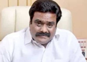 தேவநாதன் யாதவ் அக்டோபர் 31-க்குள் சரணடைய உயர் நீதிமன்றம் உத்தரவு
